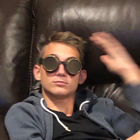 Meet your Posher, Andriy - Picture 1 of 1